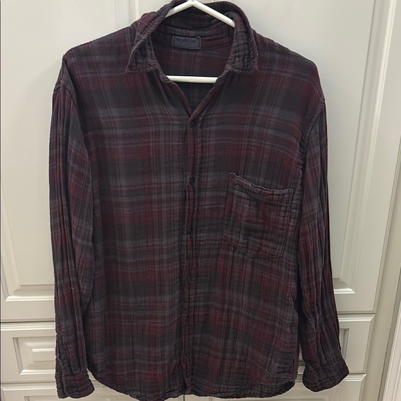 CP Shades button down - Picture 1 of 3